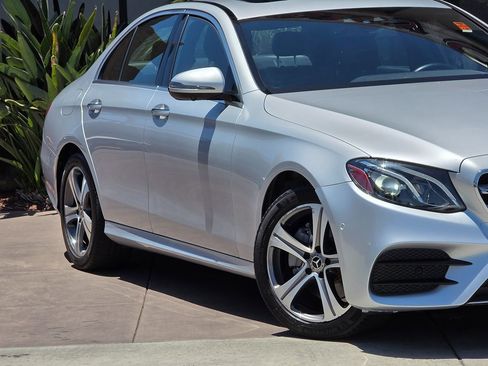 Used 2019 Mercedes-Benz E 300 image 4