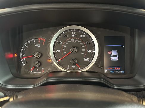 Used 2022 Toyota Corolla SE image 11