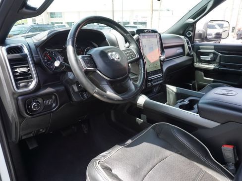 Used 2022 RAM 2500 Laramie AWD/4WD image 17