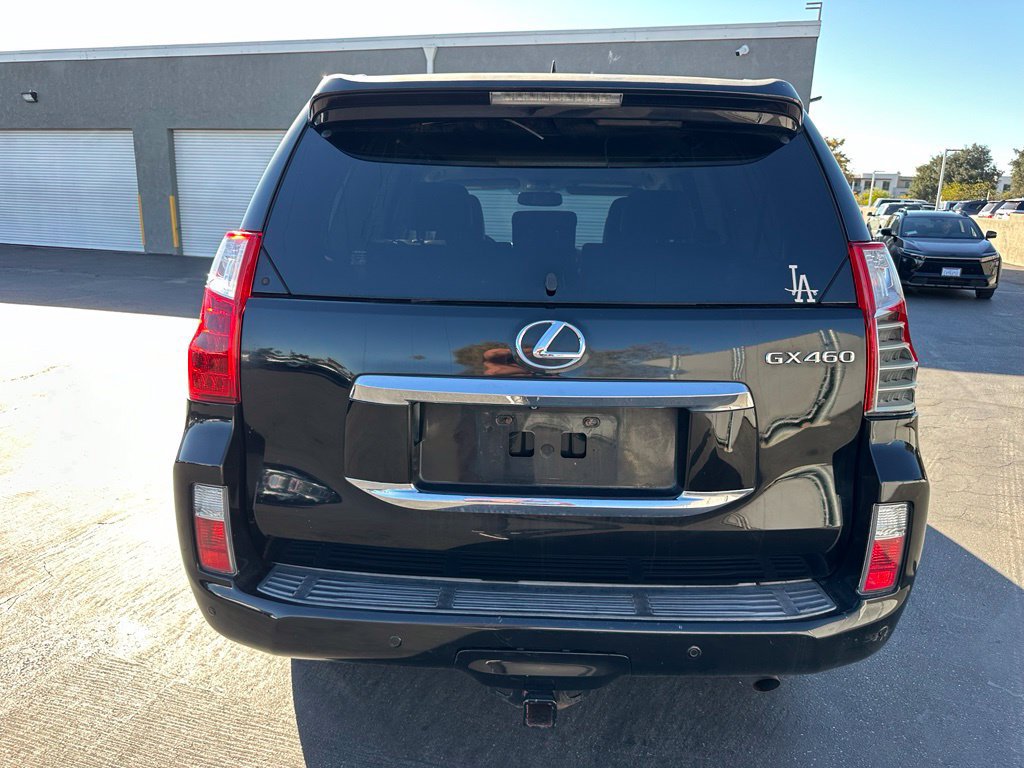 Used 2013 Lexus GX 460 w/ Convenience Pkg AWD/4WD image 3