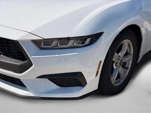 Used 2024 Ford Mustang Coupe RWD image 8