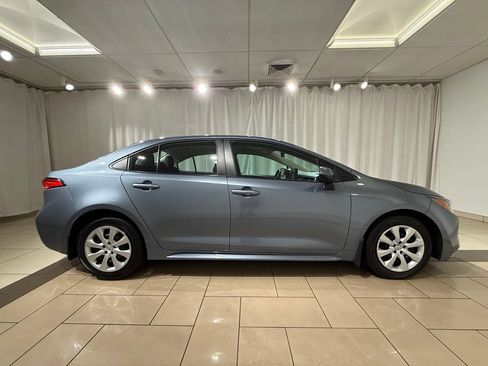 Certified 2025 Toyota Corolla LE FWD image 6