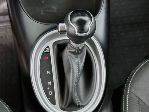 Used 2019 Kia Soul + FWD image 18