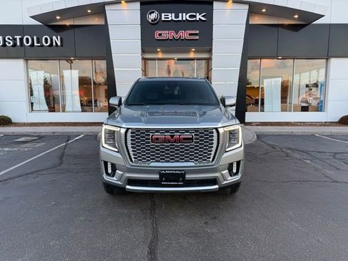 Used 2023 GMC Yukon XL Denali image 6
