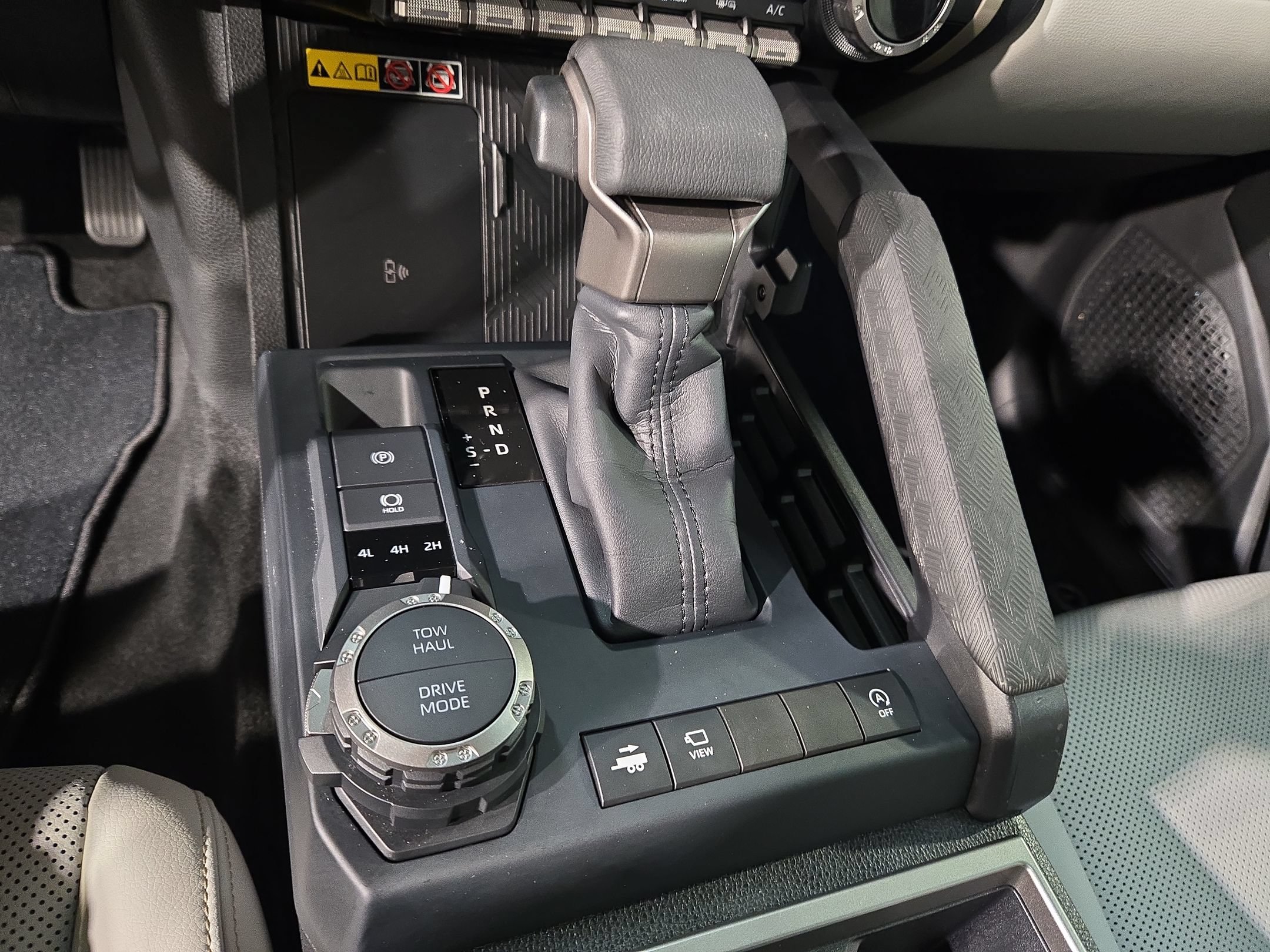 Certified 2026 Toyota Tacoma Limited AWD/4WD image 33