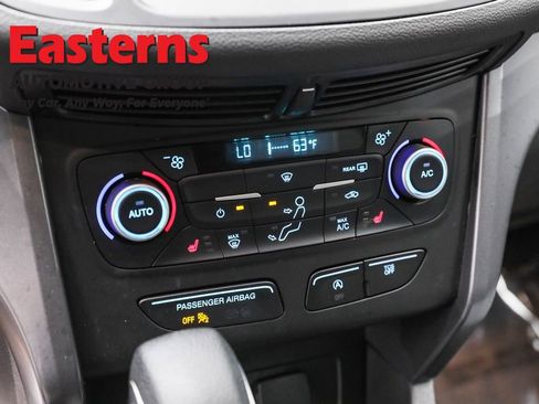 Used 2019 Ford Escape SE image 21