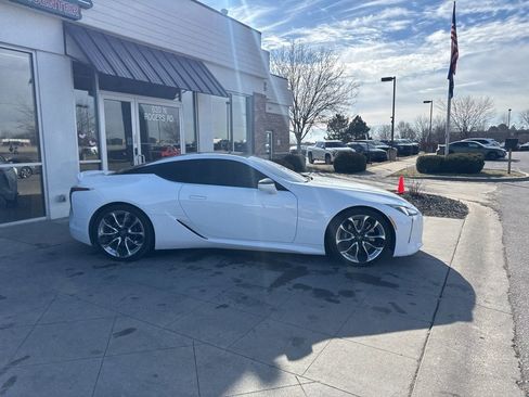 Used 2018 Lexus LC 500 Coupe w/ Sport Package image 3