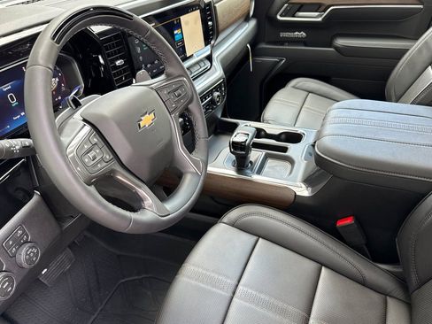 New 2026 Chevrolet Silverado 1500 High Country AWD/4WD image 9