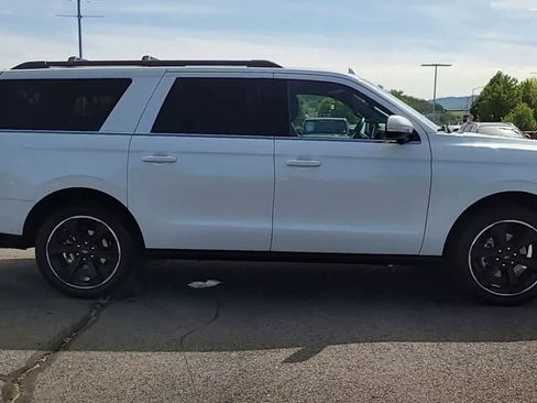 Used 2024 Ford Expedition Max Limited AWD/4WD image 9