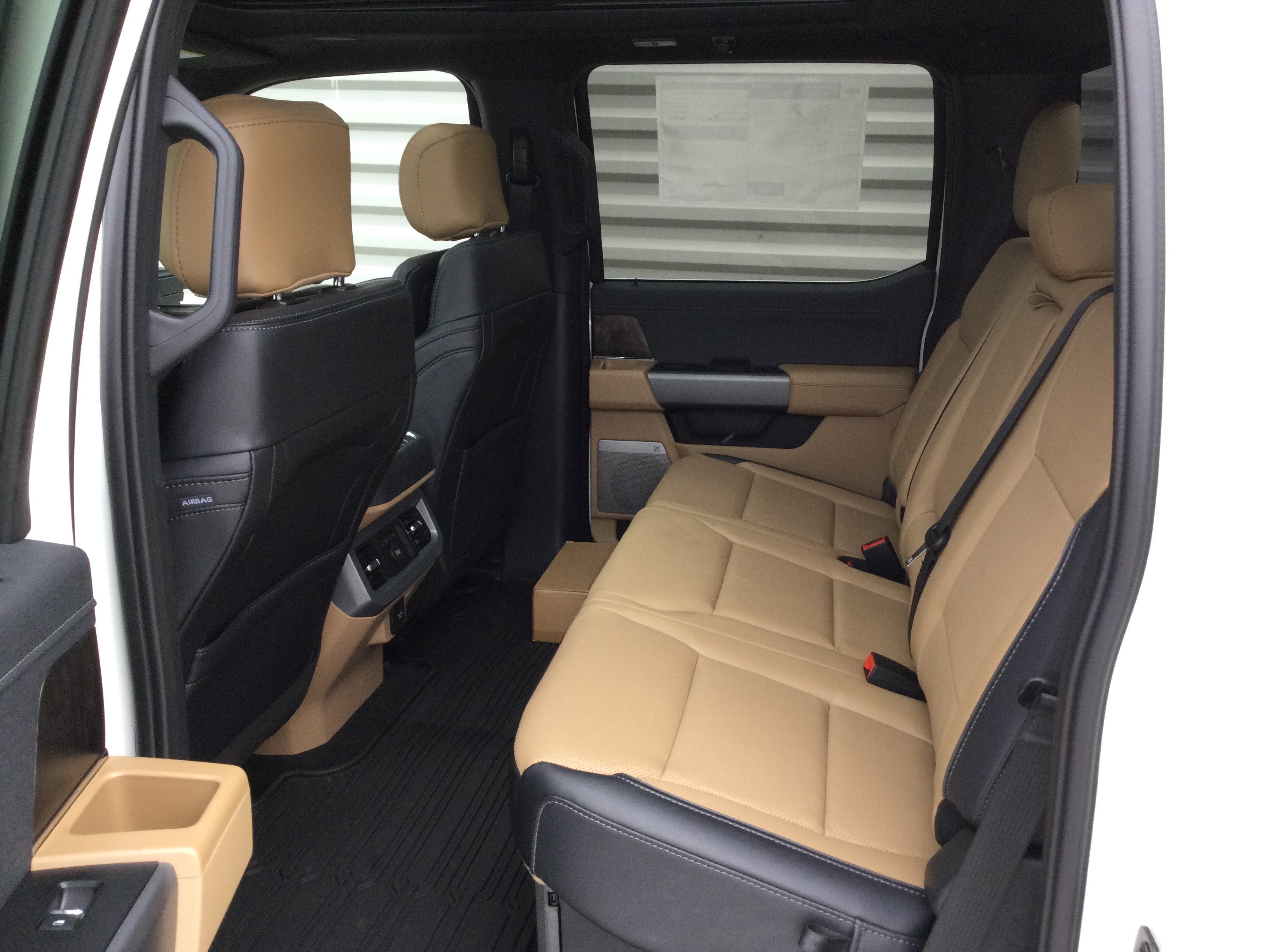 New 2026 Ford F350 Lariat w/ Lariat Ultimate Package AWD/4WD image 9