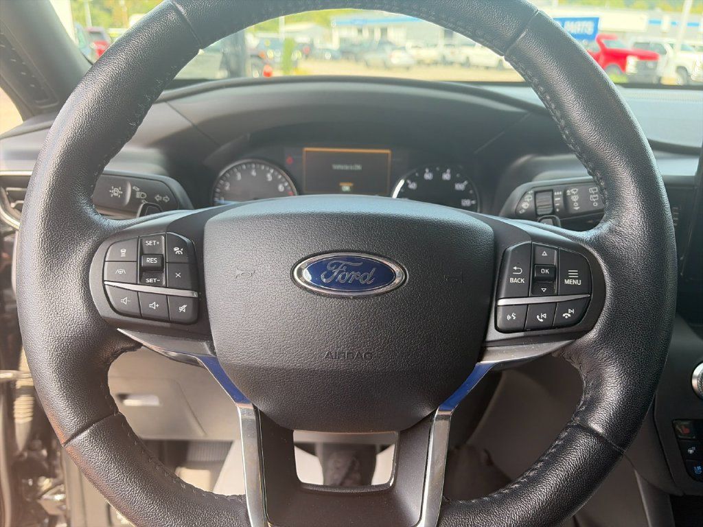 Used 2020 Ford Explorer Limited AWD/4WD image 28