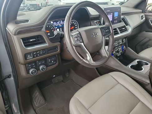 Used 2021 Chevrolet Tahoe Z71 w/ Z71 Off-Road Package AWD/4WD image 10
