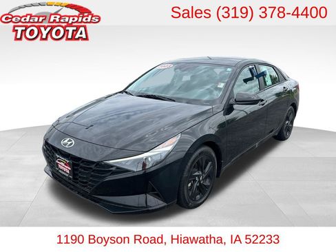 Used 2023 Hyundai Elantra SEL w/ Cargo Package FWD image 1