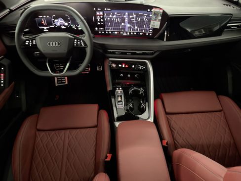 New 2025 Audi SQ5 Premium Plus image 27