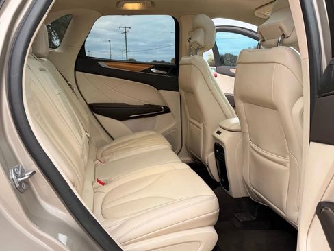 Used 2015 Lincoln MKC FWD w/ Equipment Group 101A Select image 16