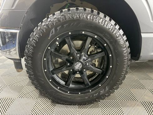 Used 2022 Ford F150 XLT image 12