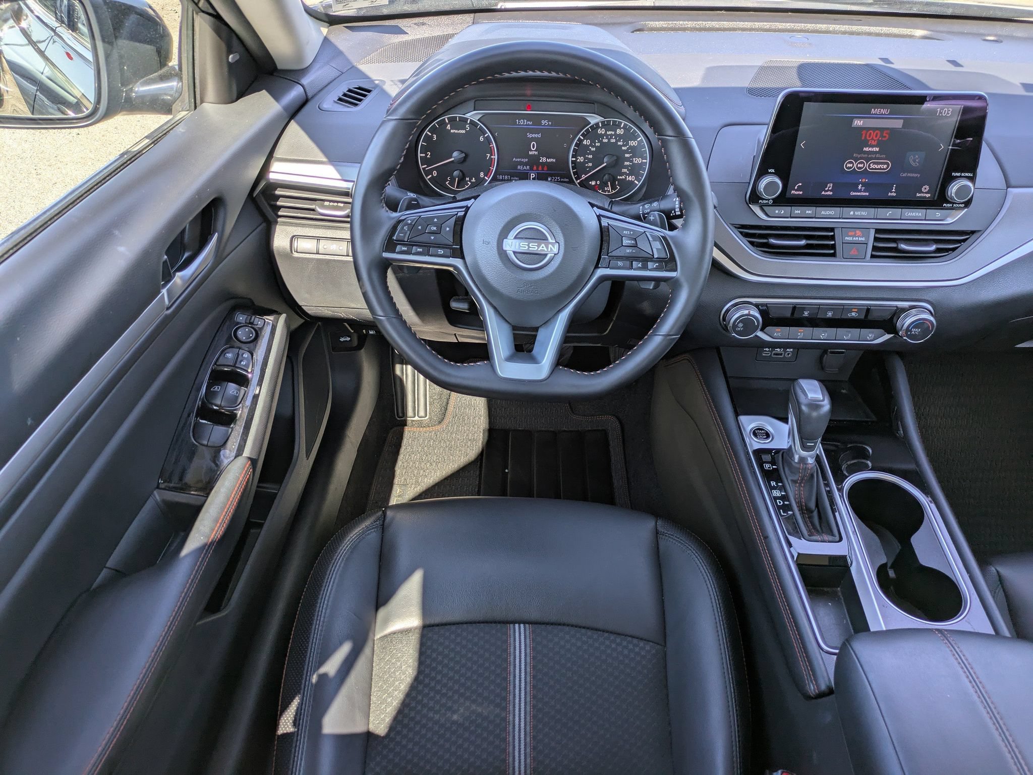 Used 2025 Nissan Altima 2.5 SR FWD image 16