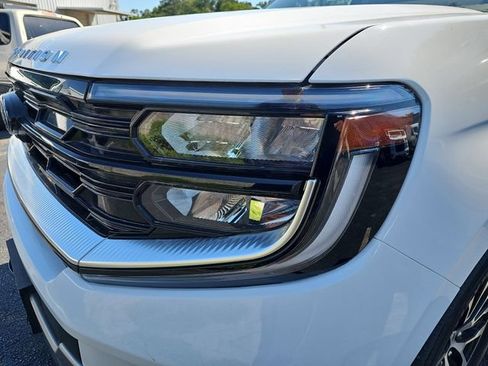 Certified 2025 Ford Expedition Platinum AWD/4WD image 31