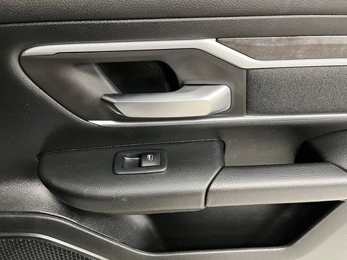 Used 2021 RAM 1500 Big Horn AWD/4WD image 50