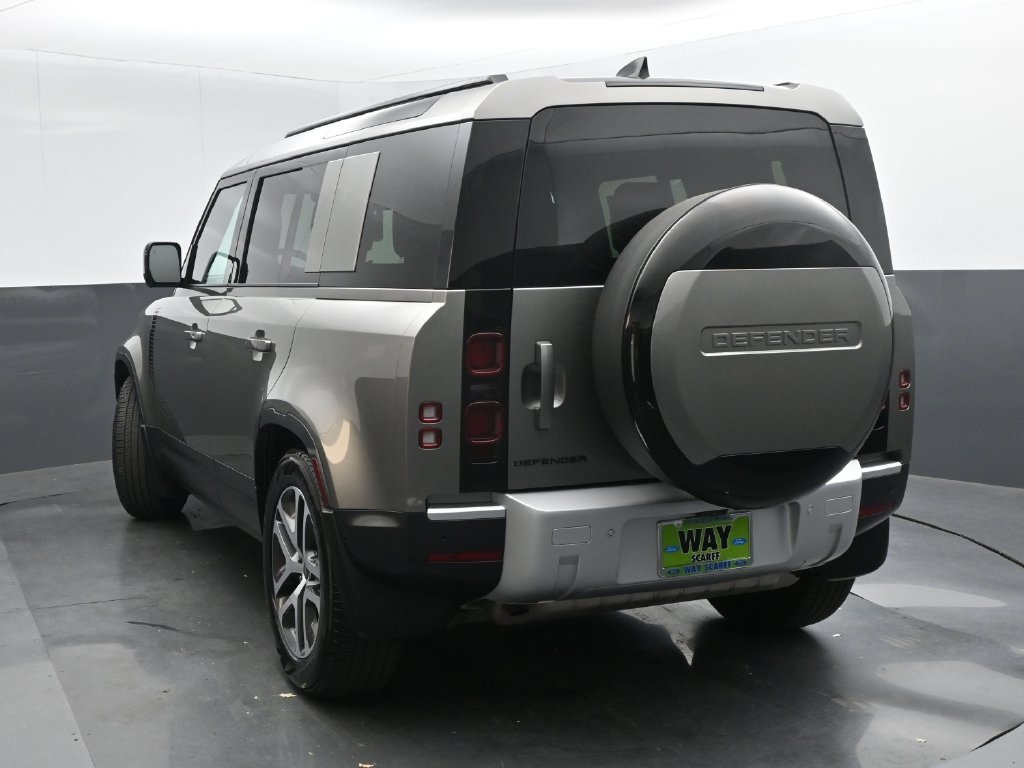 Used 2025 Land Rover Defender 110 S AWD/4WD image 30