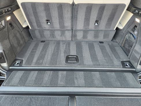 Used 2022 BMW ALPINA XB7 image 40