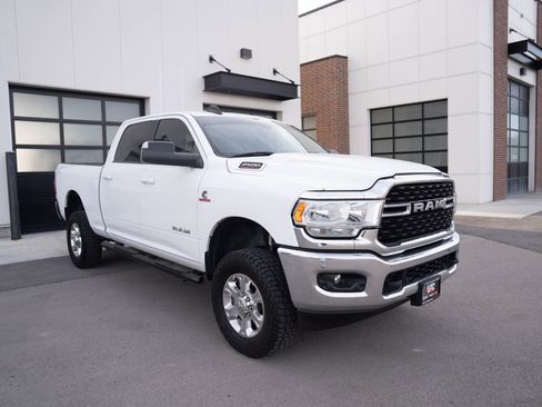 Used 2022 RAM 2500 Big Horn AWD/4WD image 4