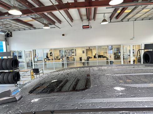 Used 2020 Chevrolet Silverado 1500 LTZ w/ LTZ Premium Package image 9