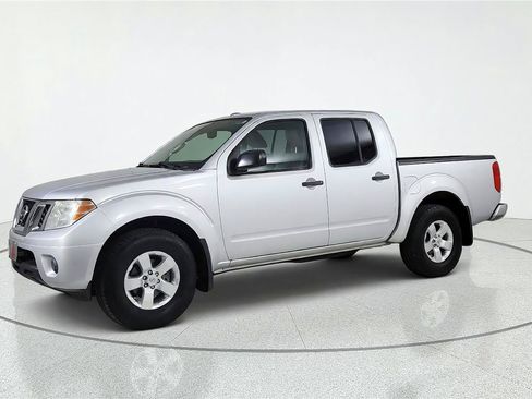 Used 2012 Nissan Frontier SV w/ SV Premium Utility Pkg RWD image 3