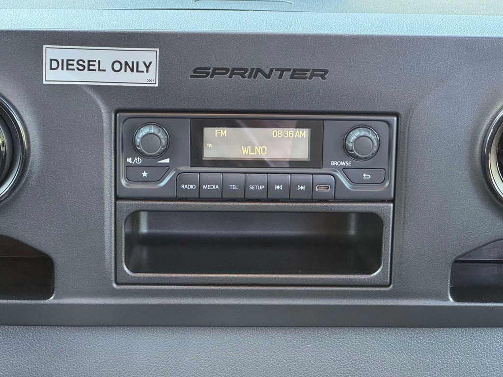Used 2025 Mercedes-Benz Sprinter 2500 image 6
