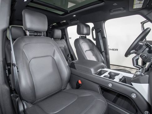 Used 2026 Land Rover Defender 110 X-Dynamic SE AWD/4WD image 20