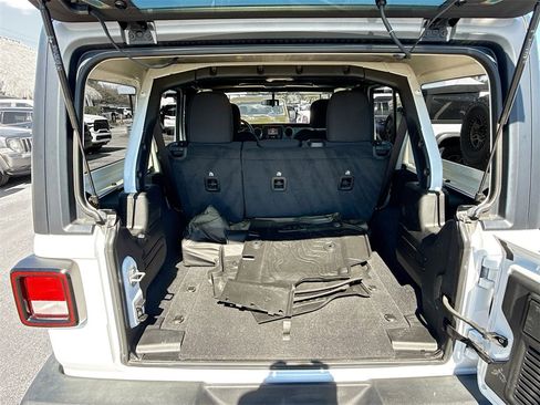 Used 2021 Jeep Wrangler Unlimited Sport image 30