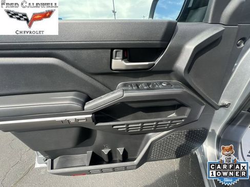 Used 2025 Toyota Tacoma TRD Off-Road AWD/4WD image 21