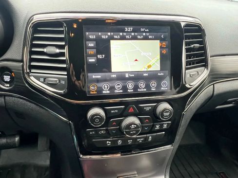 Used 2019 Jeep Grand Cherokee Limited X image 17