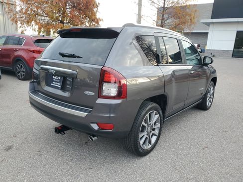 Used 2016 Jeep Compass High Altitude image 3