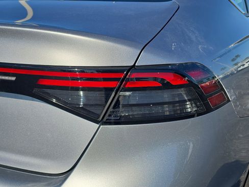 Certified 2023 Honda Accord EX image 8