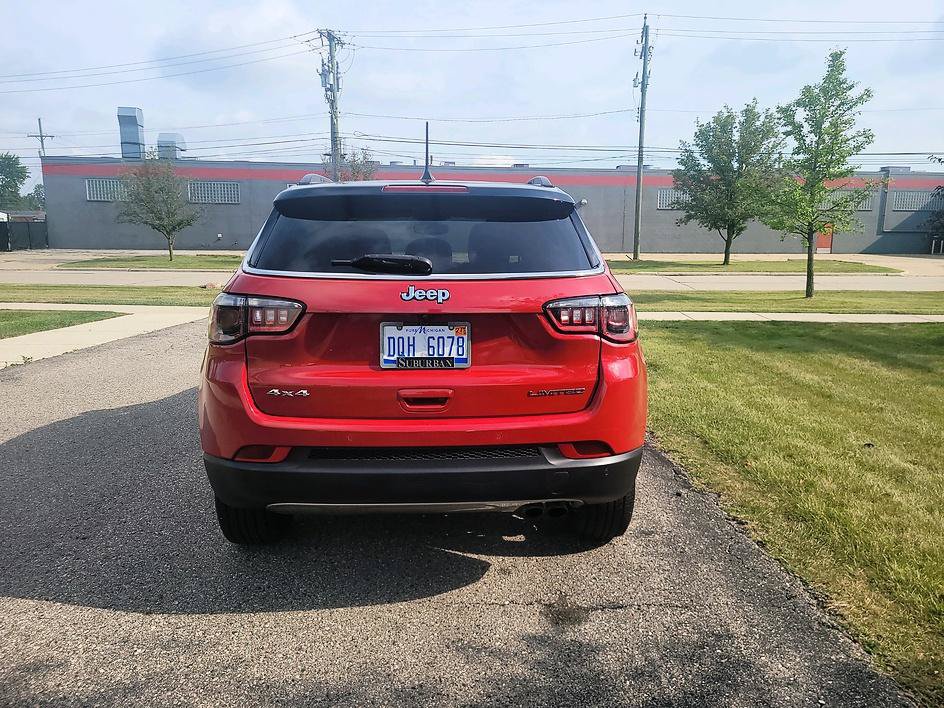 Used 2021 Jeep Compass Limited AWD/4WD image 5