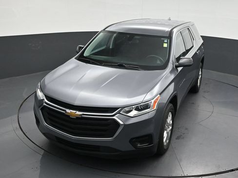 Used 2021 Chevrolet Traverse LS FWD image 22