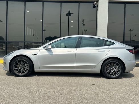 Used 2018 Tesla Model 3 Long Range image 5