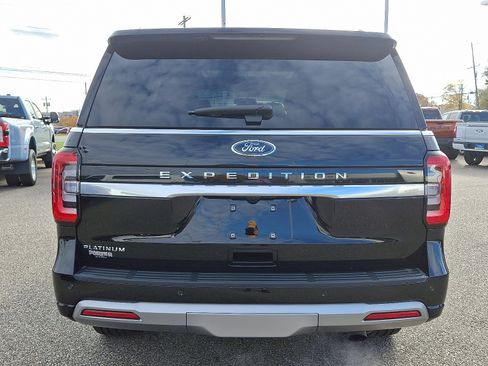 Certified 2024 Ford Expedition Platinum image 9