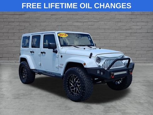 Used 2018 Jeep Wrangler Unlimited Sahara w/ Connectivity Group AWD/4WD image 1