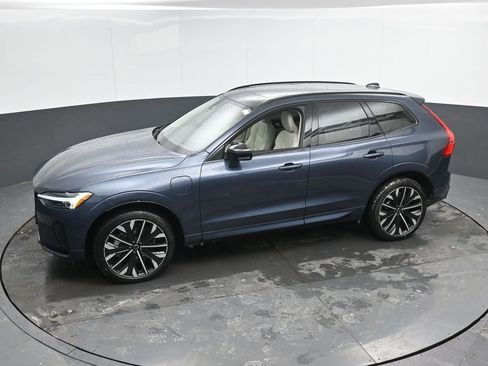 New 2026 Volvo XC60 T8 Ultra w/ Protection Package Premier image 35