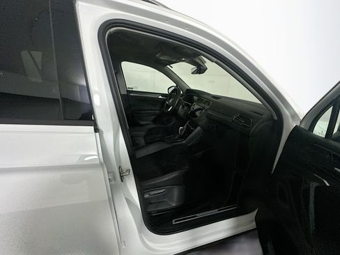 Used 2024 Volkswagen Tiguan Wolfsburg Edition image 31