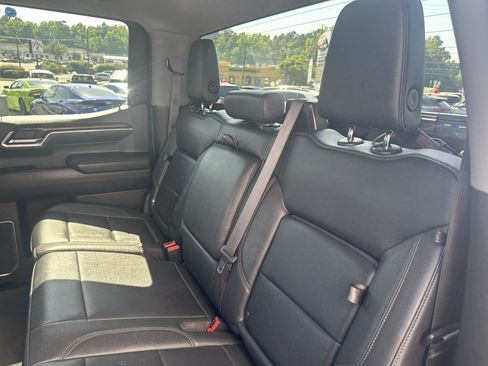 Used 2024 GMC Sierra 1500 SLT AWD/4WD image 22