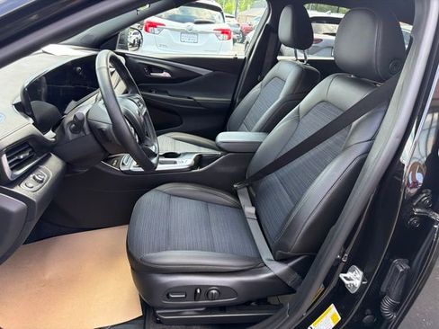 Used 2024 Buick Envista Preferred w/ Convenience I Package FWD image 12