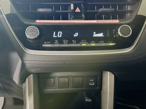 Used 2024 Toyota Corolla Cross AWD Hybrid image 23
