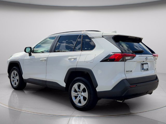 Used 2021 Toyota RAV4 LE FWD image 6