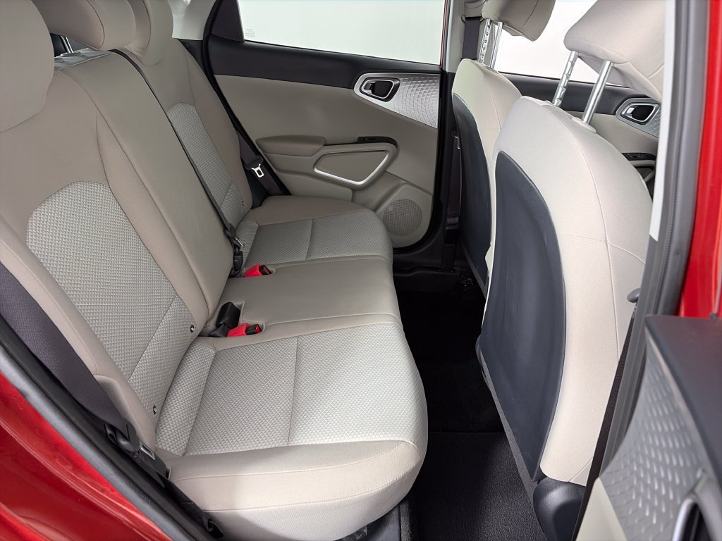 Used 2022 Kia Soul LX FWD image 26