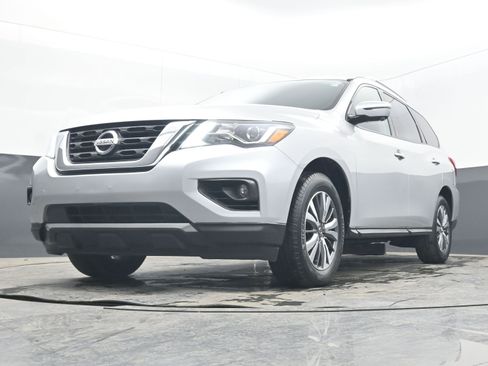 Used 2020 Nissan Pathfinder SL image 23