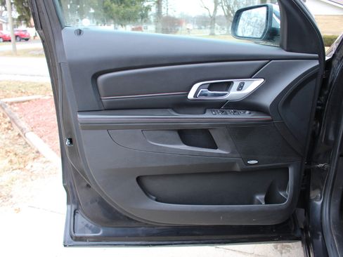 Used 2015 GMC Terrain SLT w/ Chrome Edition image 11