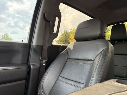Used 2019 GMC Sierra 1500 Denali AWD/4WD image 24